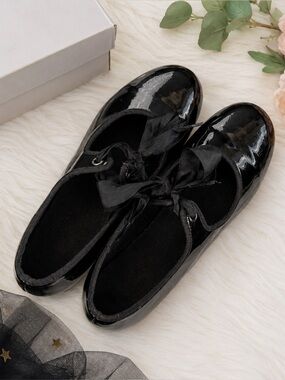 Dancing Fair Black Tap Shoes Girls Size 13F / 12.5M Ribbon Tie Dance Shoes/Box